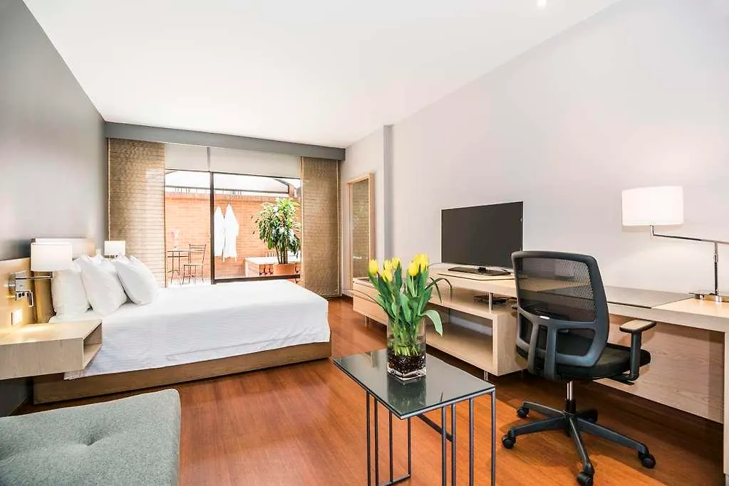 Cosmos 100 Hotel And Centro De Convenciones 波哥大