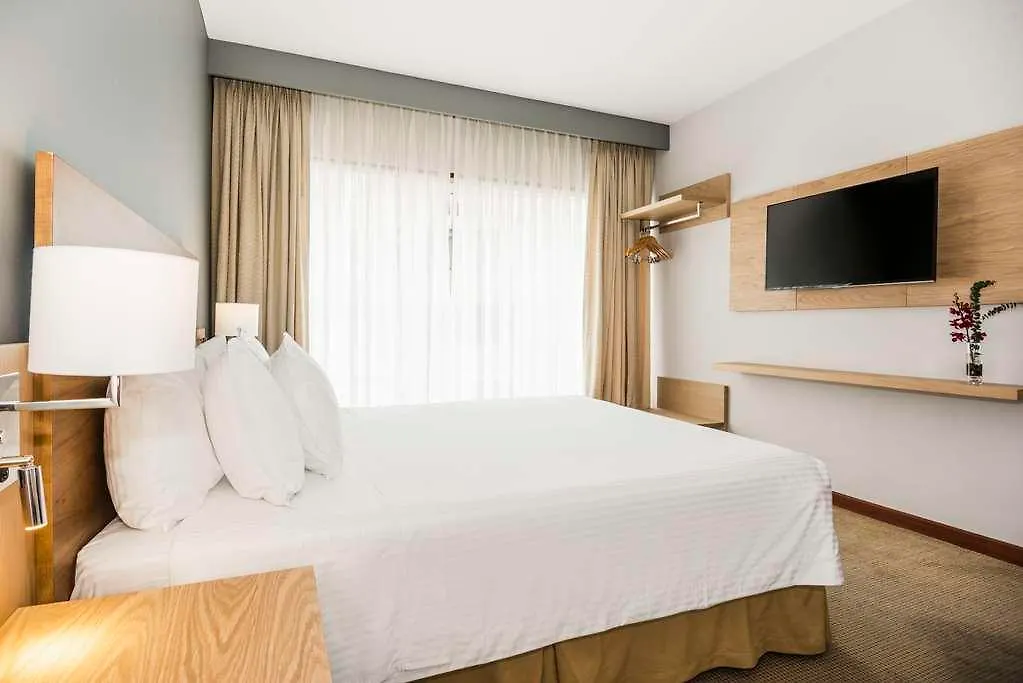 Cosmos 100 Hotel And Centro De Convenciones 波哥大